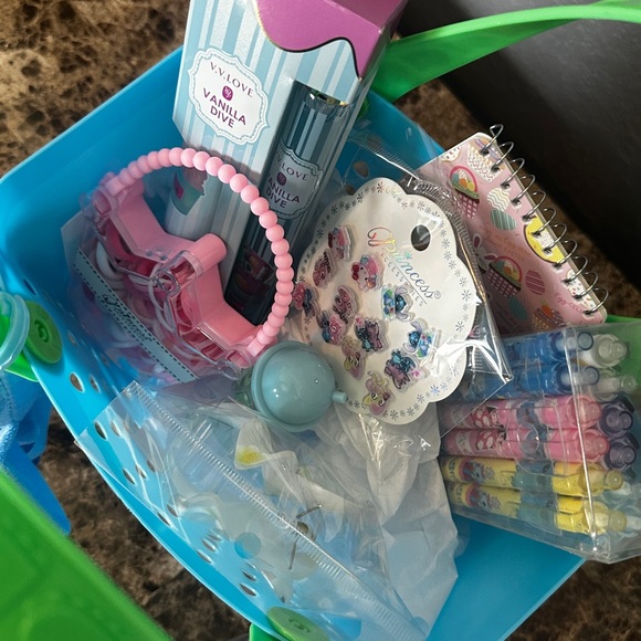 Stitch theme basket - Picture 2 of 2
